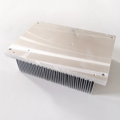 IGBT Antirust อลูมิเนียมระบายความร้อนขนาดใหญ่ชิ้นส่วนอิเล็กทรอนิกส์ Pitch 4mm