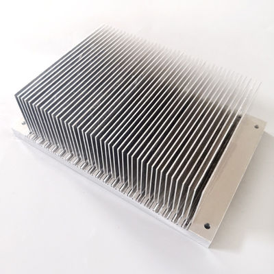 IGBT Antirust อลูมิเนียมระบายความร้อนขนาดใหญ่ชิ้นส่วนอิเล็กทรอนิกส์ Pitch 4mm