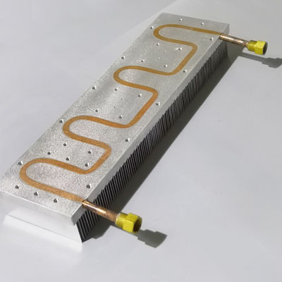 อ่างความร้อนอิเล็กทรอนิกส์ท่อทองแดง Enbeded IGBT สำหรับการระบายความร้อนด้วยน้ำ