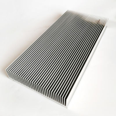 ภาพวาดหม้อน้ำระบายความร้อนด้วยน้ำ 120x30x250mm สำหรับการขุด